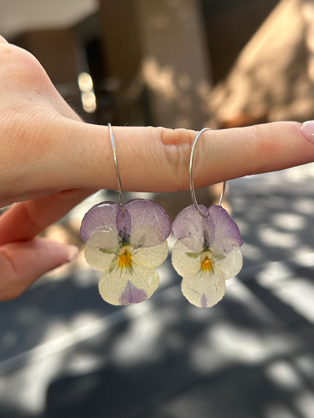 Pendientes flor pensamiento