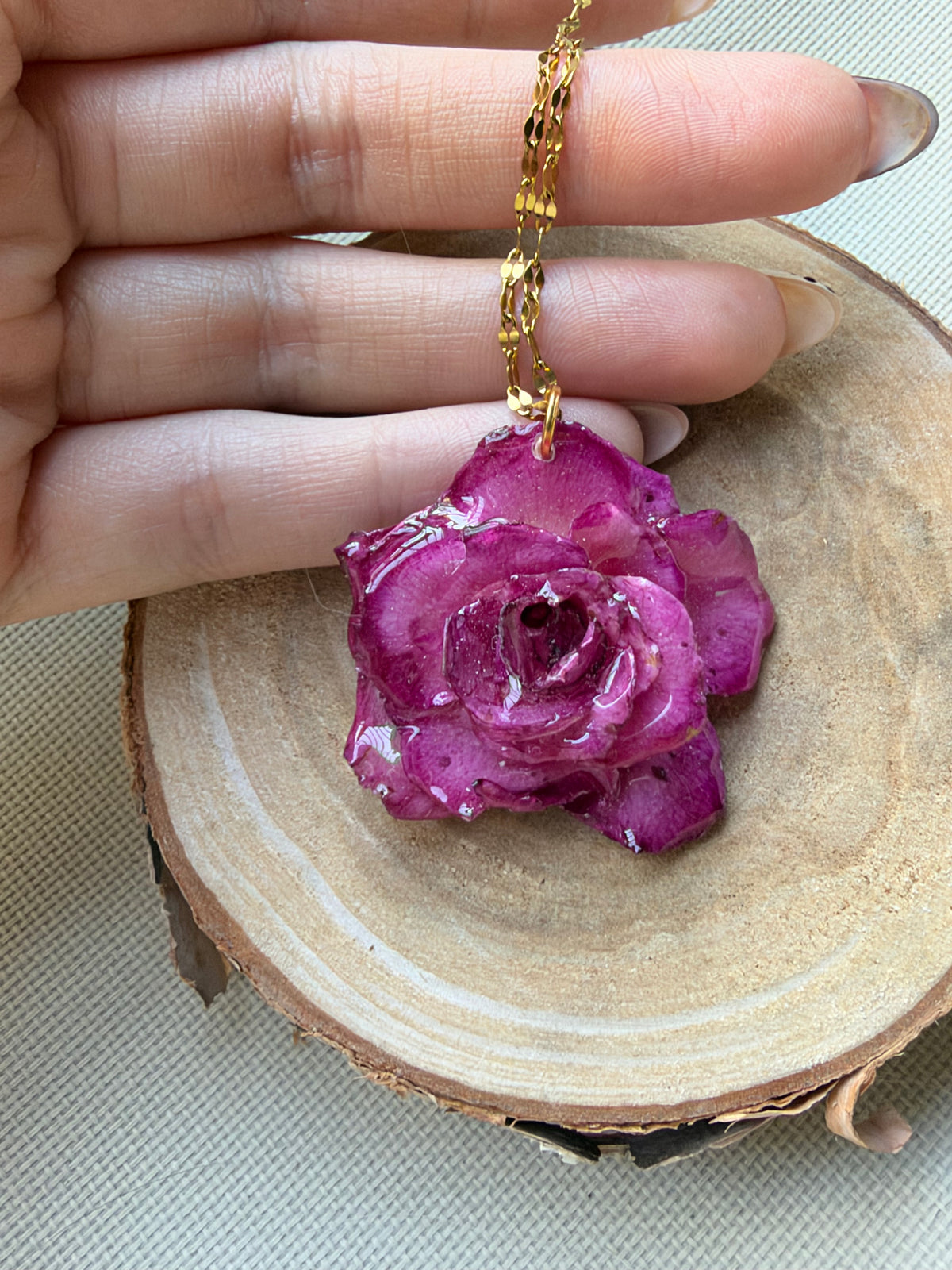 Collar rosa enana