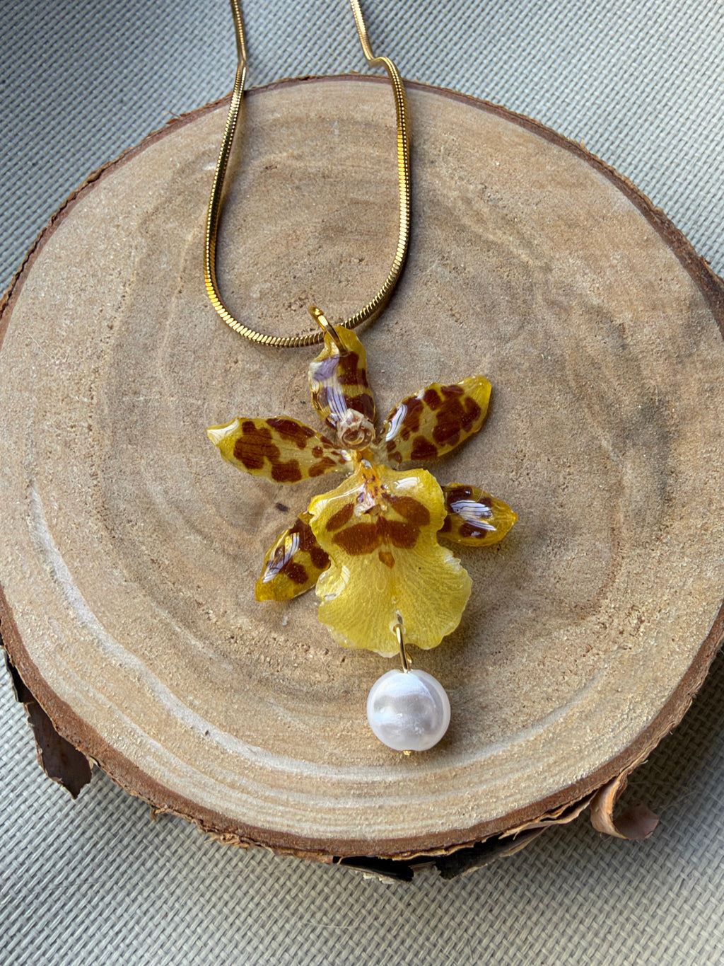 Collar orquídea exótica
