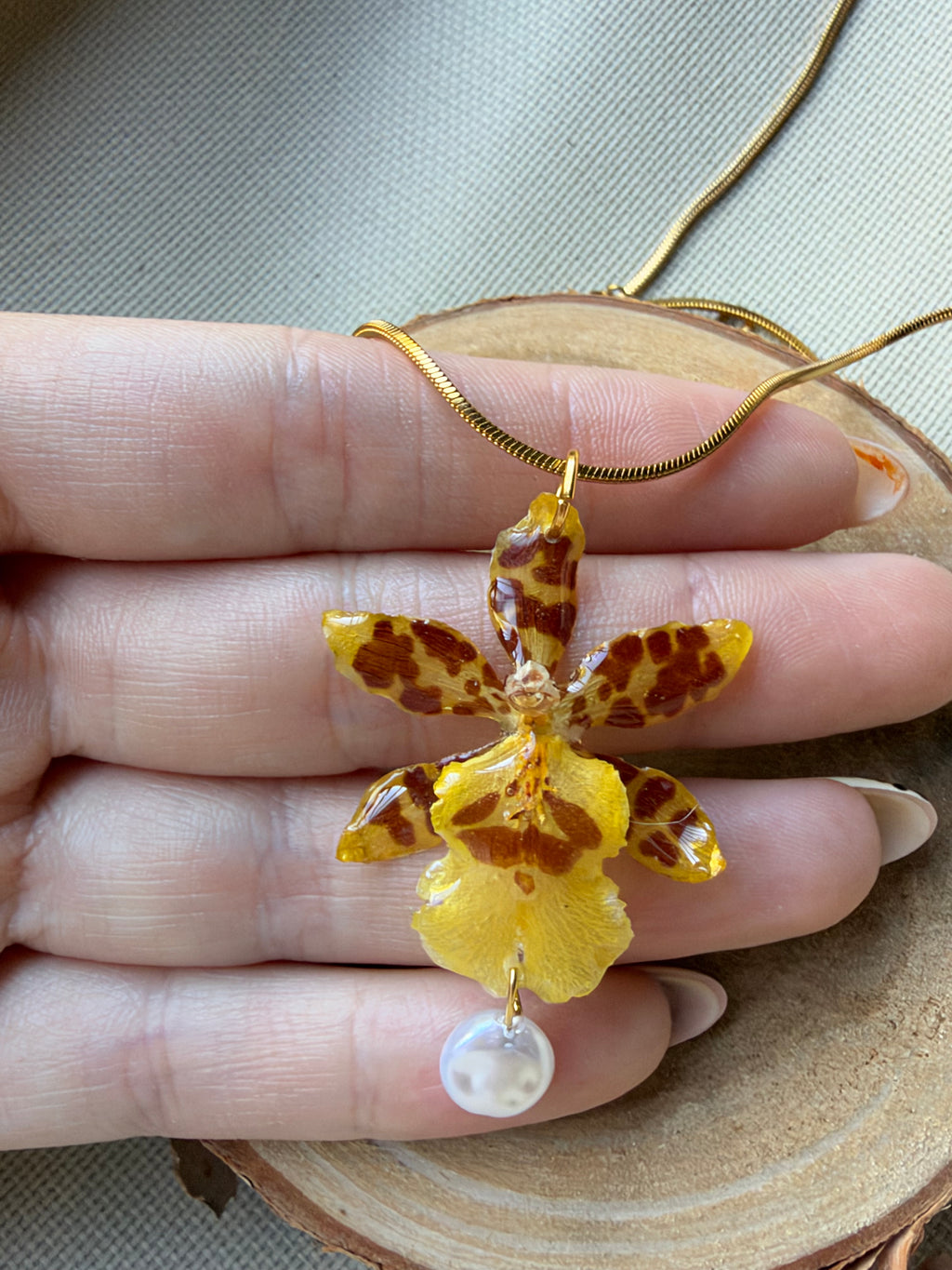 Collar orquídea exótica