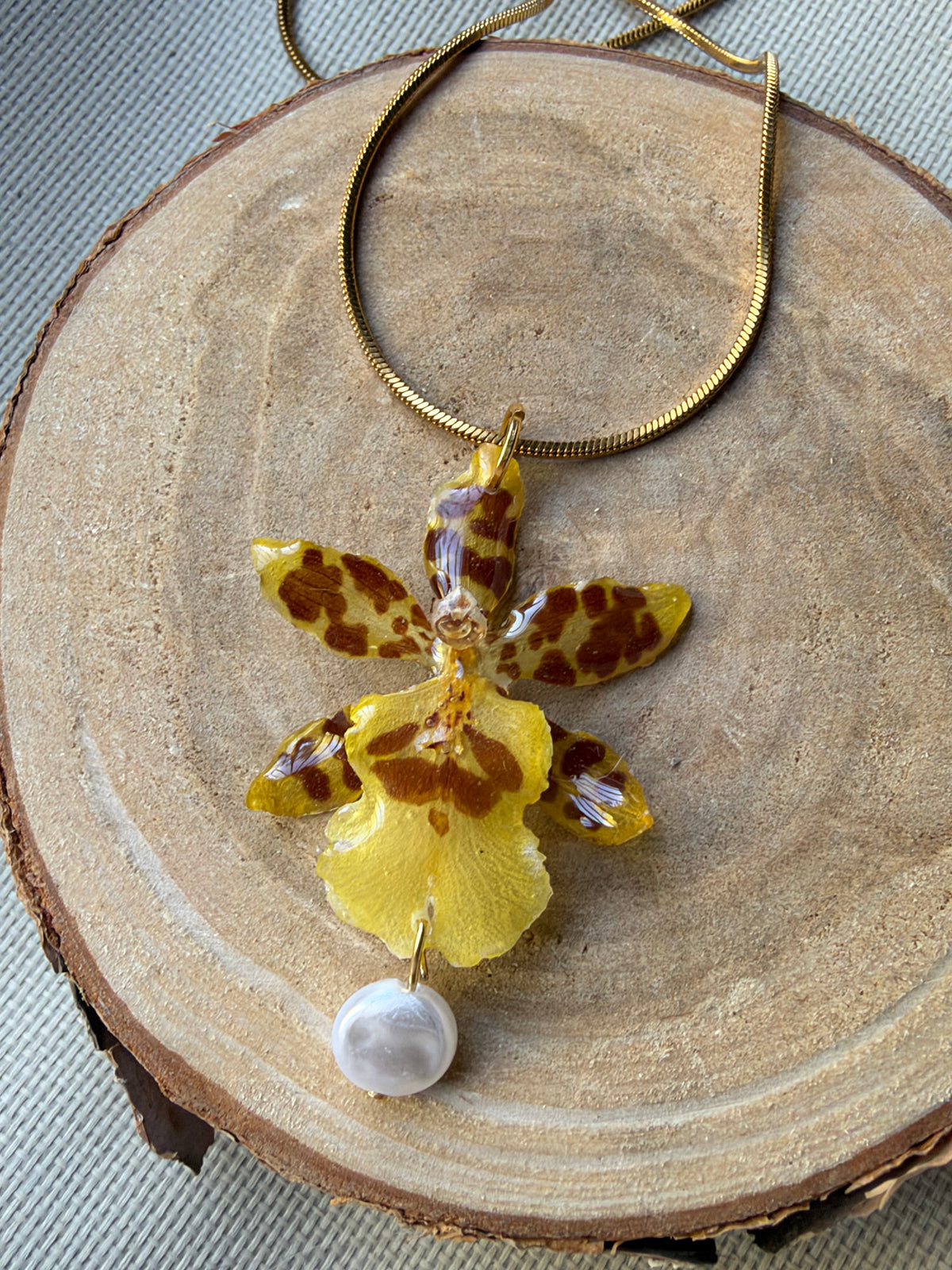 Collar orquídea exótica